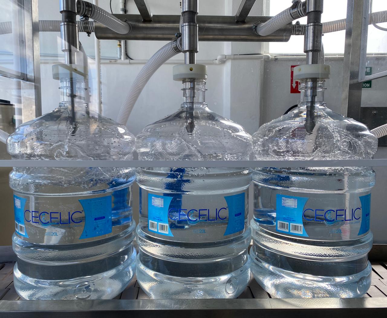 agua pura de origen